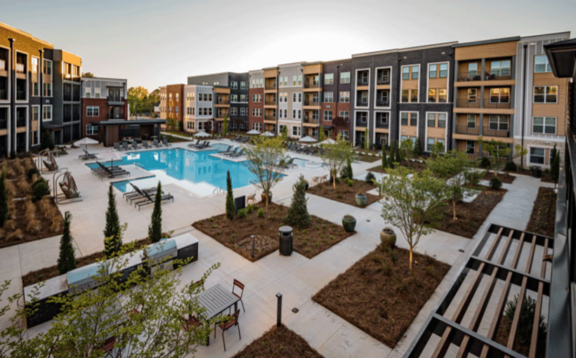 Weinstein Properties has acquired the 390-unit Haven at Sugarloaf apartment community for $135 million from Brand Properties.
