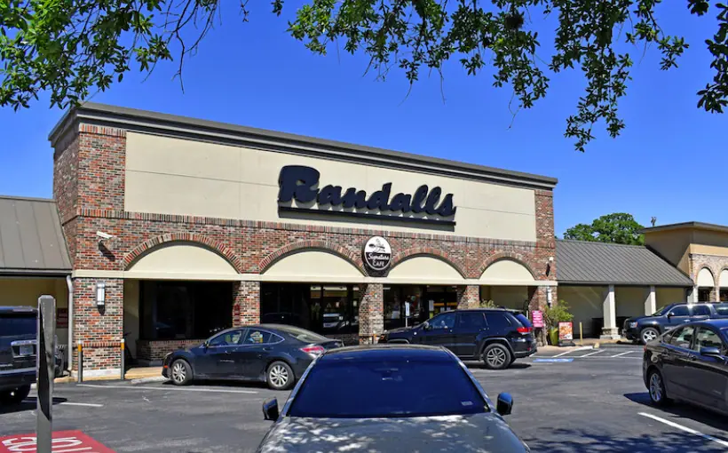 70-year old Austin Casia Village shopping center changes hands