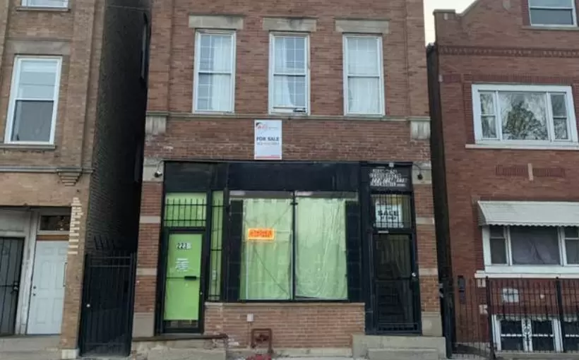 First Western Acquires 10-Unit Mixed-Use in Little Village