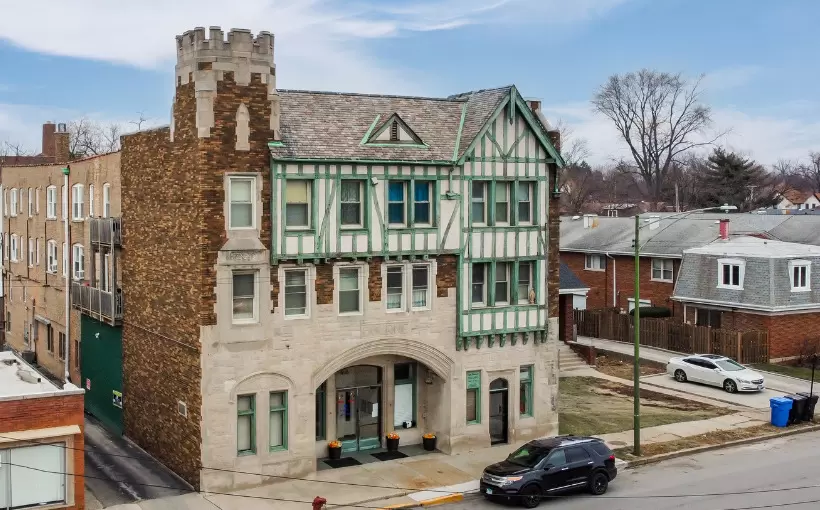 Kiser Closes on Historic “The Castle” Morgan Park Property