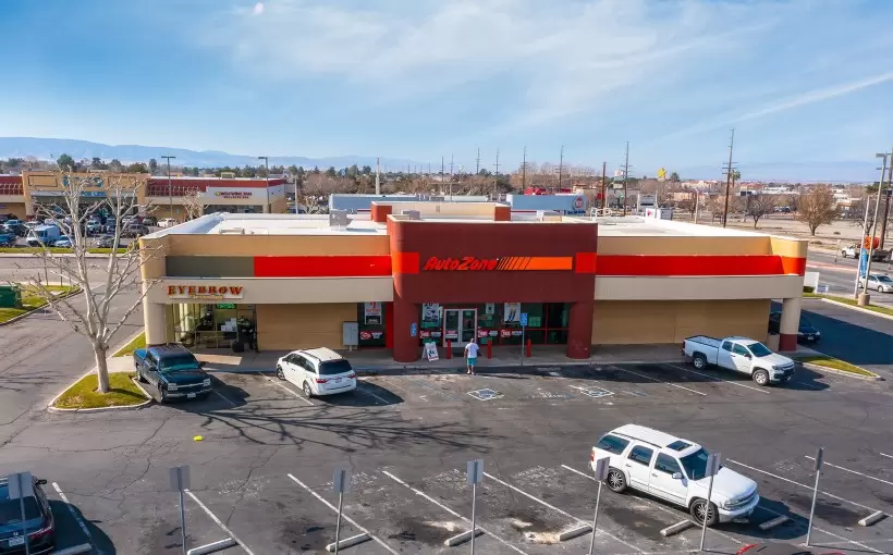 CA AutoZone Lancaster
