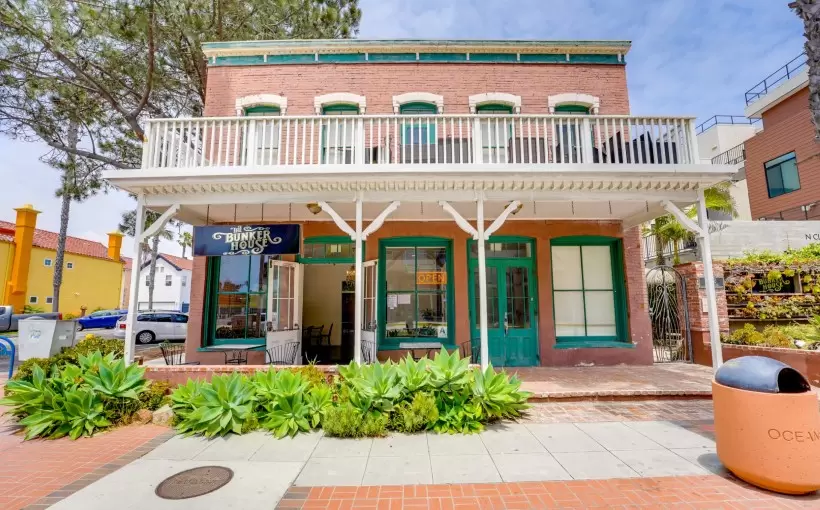 Urban Property Group secured a lease for the second location of Pannikin Coffee & Tea as it expands from San Diego to Oceanside