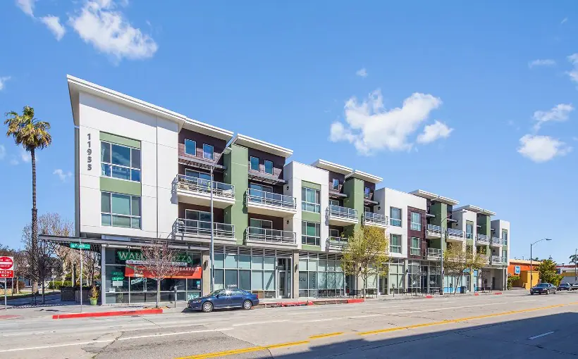 CBRE's Eric Chen and Joyce Goldstein finalized the sale of The Oliver, a mixed-use property in Culver City, for $29.25 million