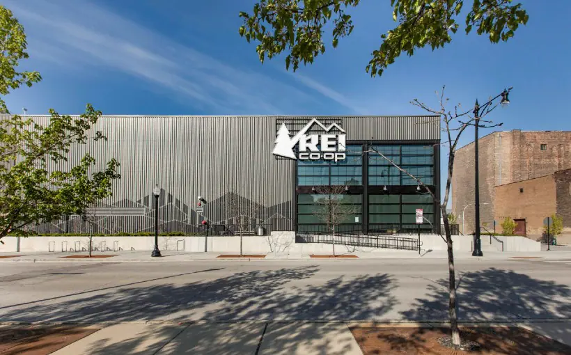 Chicago-based developer R2 and Goldman Sachs hired JLL to sell a 40,085-square-foot REI store on Chicago's North Side