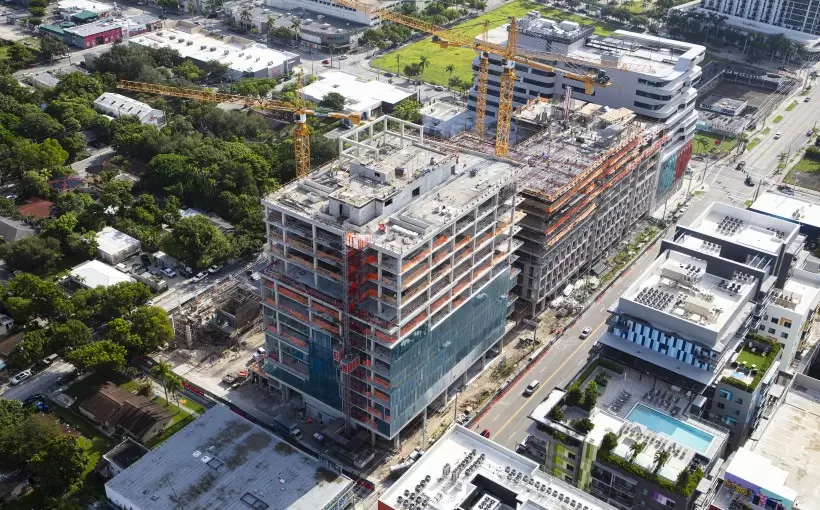FL The Wynwood Plaza Miami L&L Holding