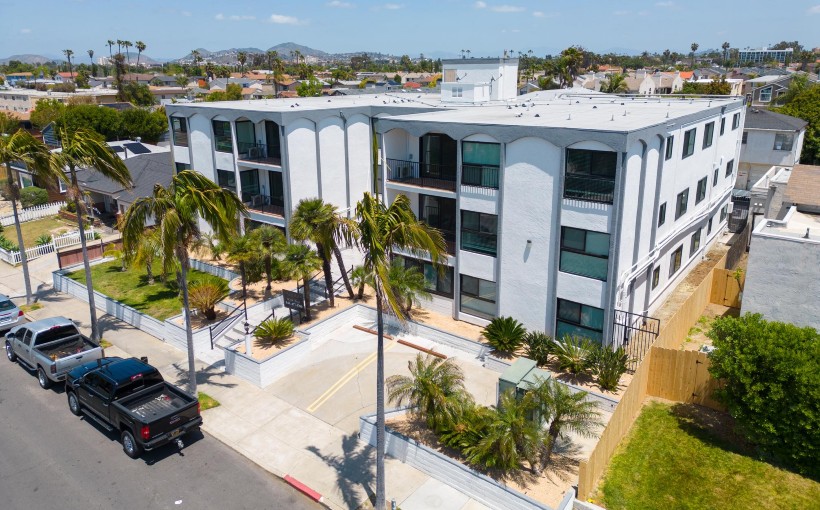 CA 4475 49th Street San Diego