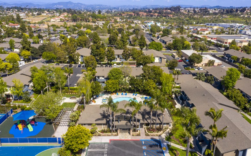 CA Waterleaf apartments Vista