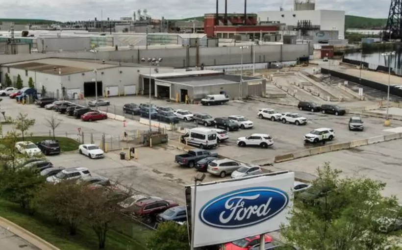 Ford to Invest $400M in Chicago Factories in Deal with UAW