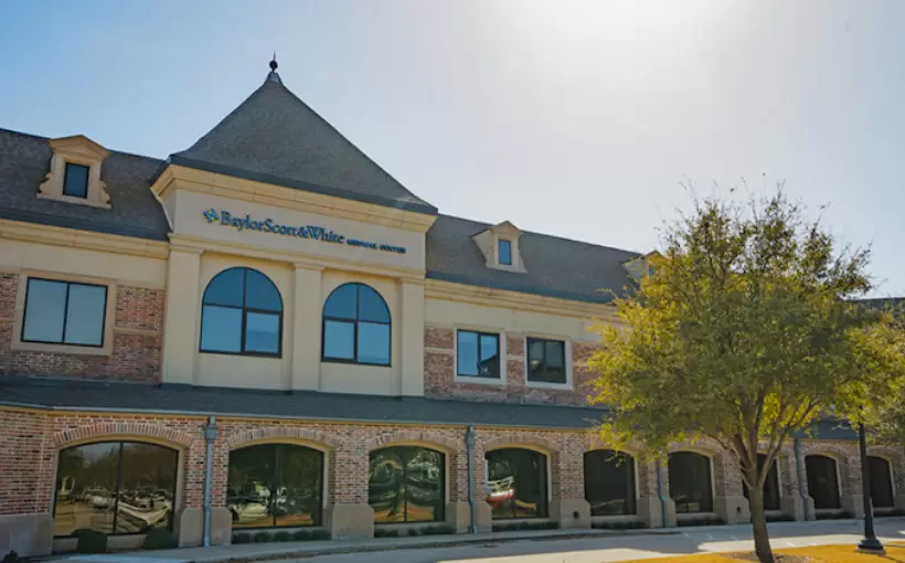 Remedy and Kayne buy Frisco surgery center