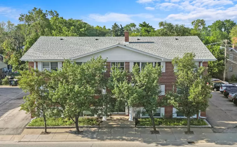 12-Unit Apartment Building in Lyons Trades Hands