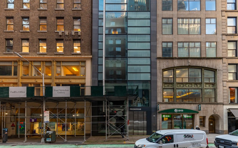 NY 14 East 52nd Street Manhattan