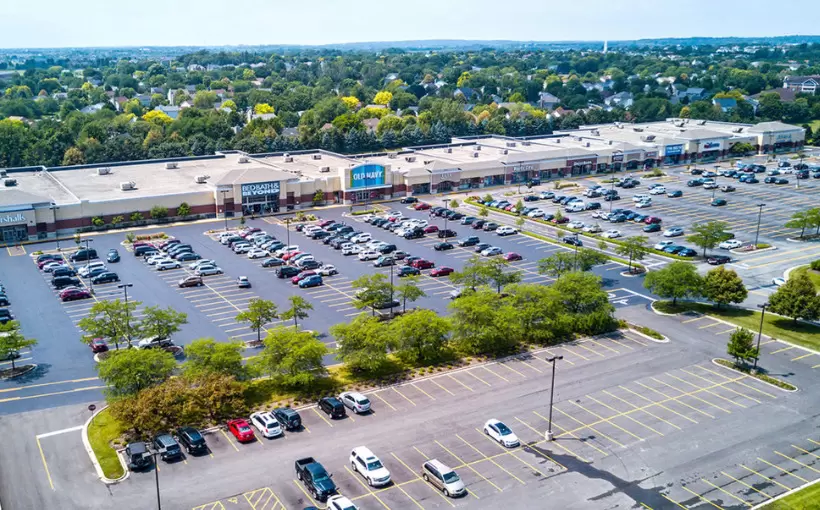 Lee & Associates Negotiates Third Regional Lease for Bullfrog Spas