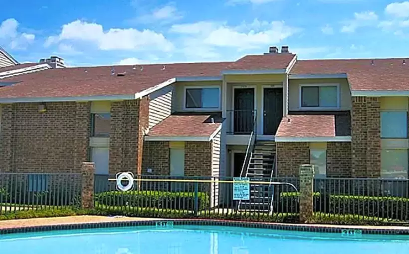 Trion buys Lancaster apartments