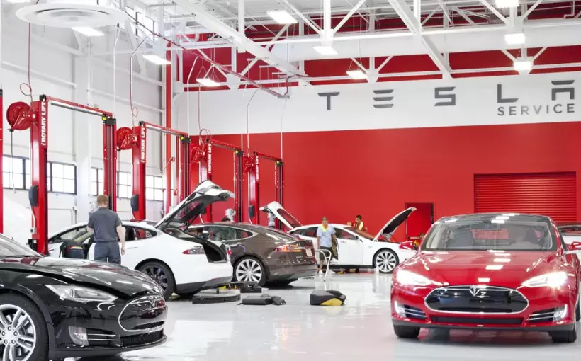 Tesla Leases 115K SF Seattle-Area Industrial Lease Space
