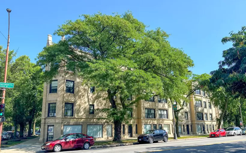 7219 N. Sheridan Rd.