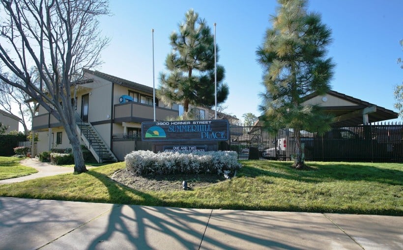 CA Summerhill Place apartments Union City