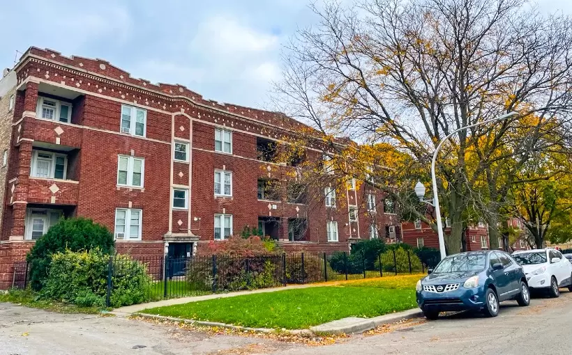 CHI 4334-40 W West End Avenue Chicago