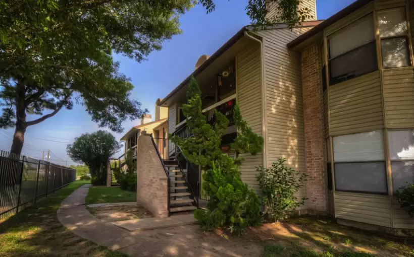 Eastern Union secures $17.5M loan for Baytown apartments