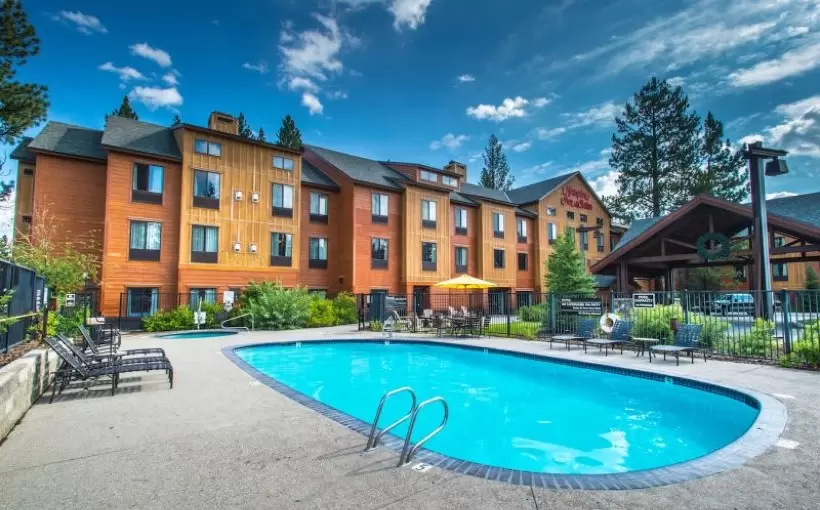 CA Hampton Inn & Suites Truckee CA