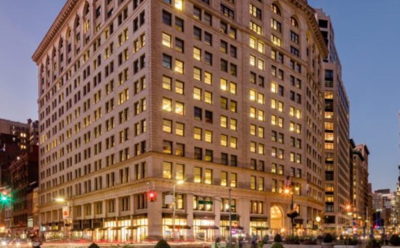 200-fifth-Ave-0710-Pano-Edit-web-551×667