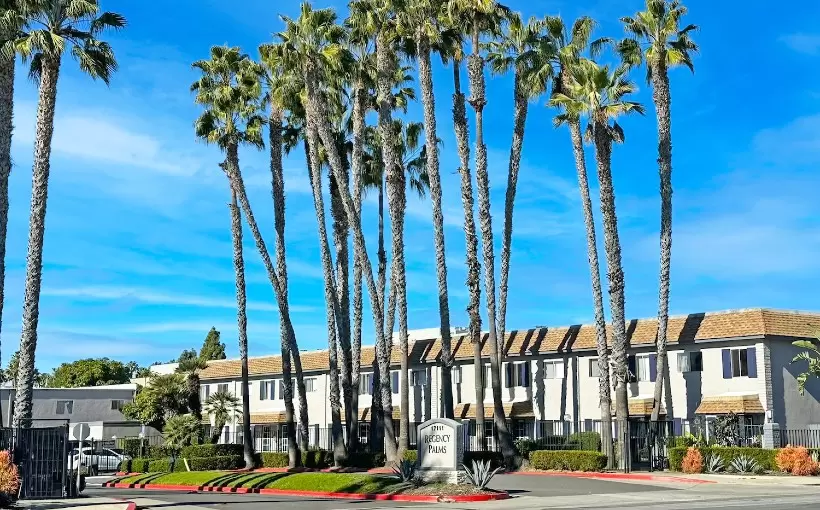 CA Regency Palms apartments Huntington Beach