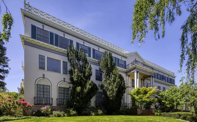 CA The Arlington apartments Burlingame