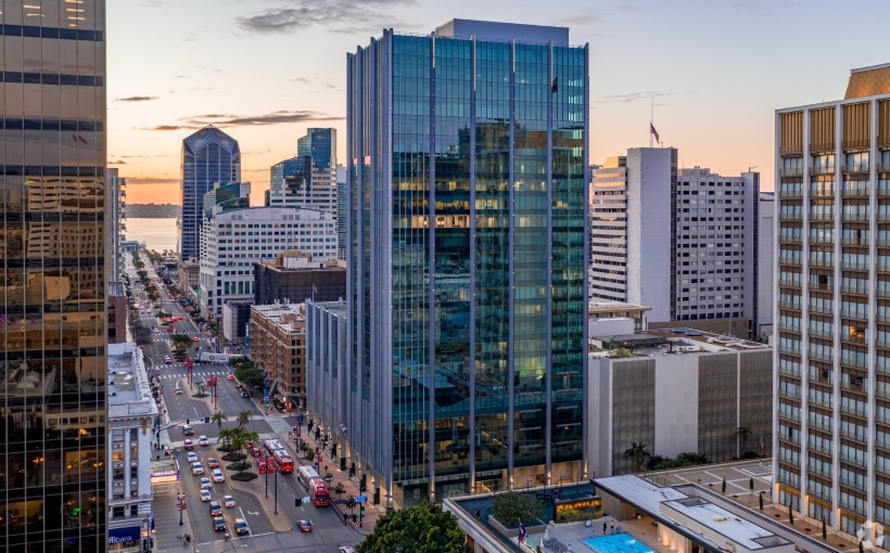CA Tower 180 San Diego