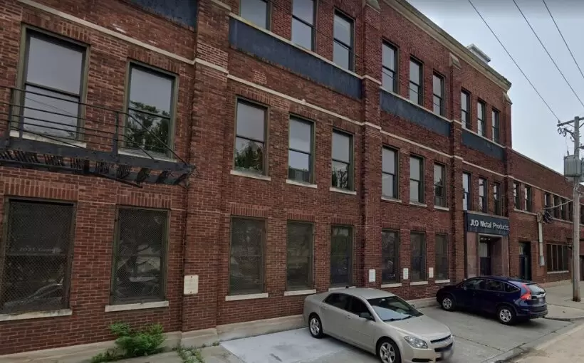 DarwinPW_5841 W Dickens Ave_Chicago