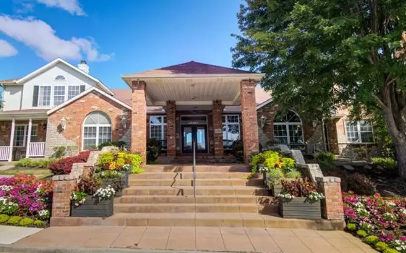 Madison Overland Park_Ks_Equus