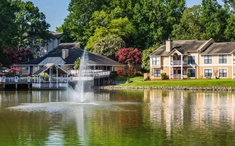 Knightvest buys 4th Charlotte Apartment community