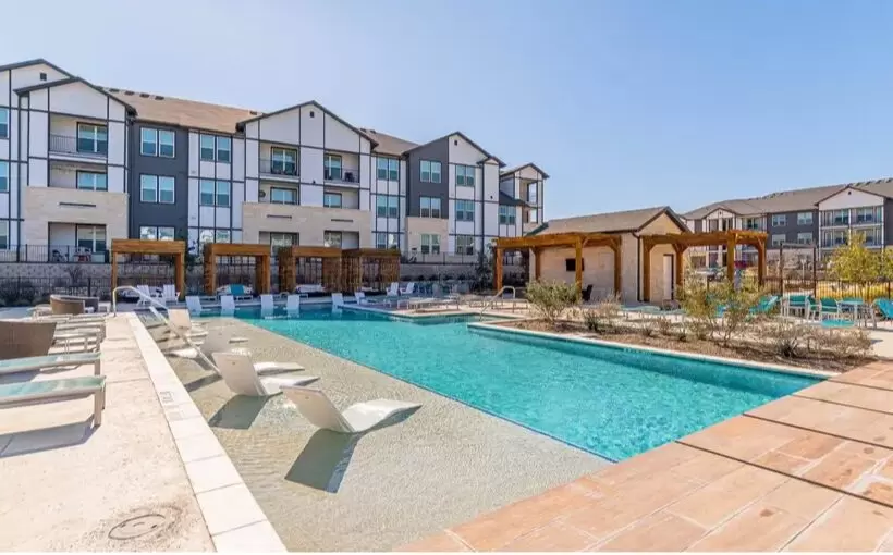 Venterra buys San Antonio's Avasa at 1604