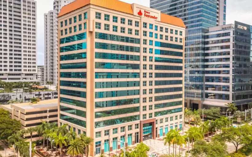 Banco Santander to triple Miami footprint