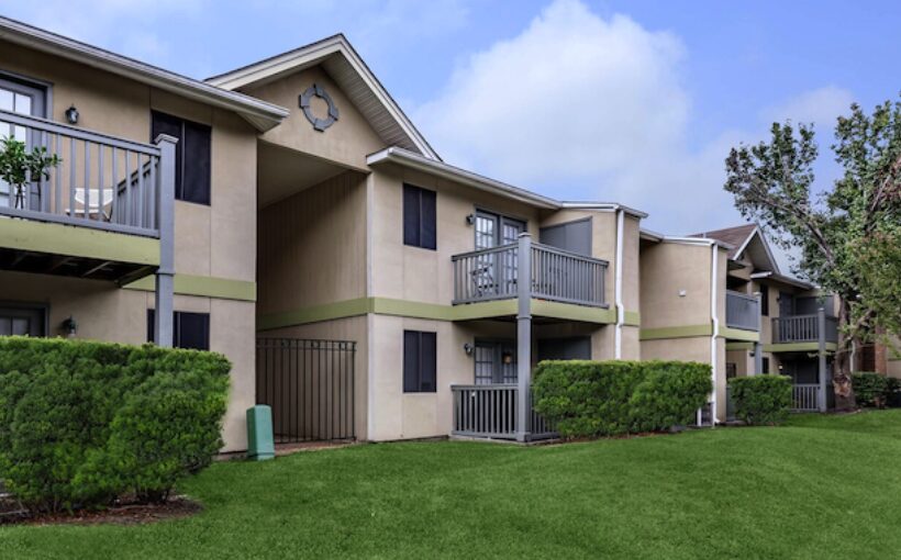 Sunstone 2 Tree buys Houston's Paseo Del Villas apartments