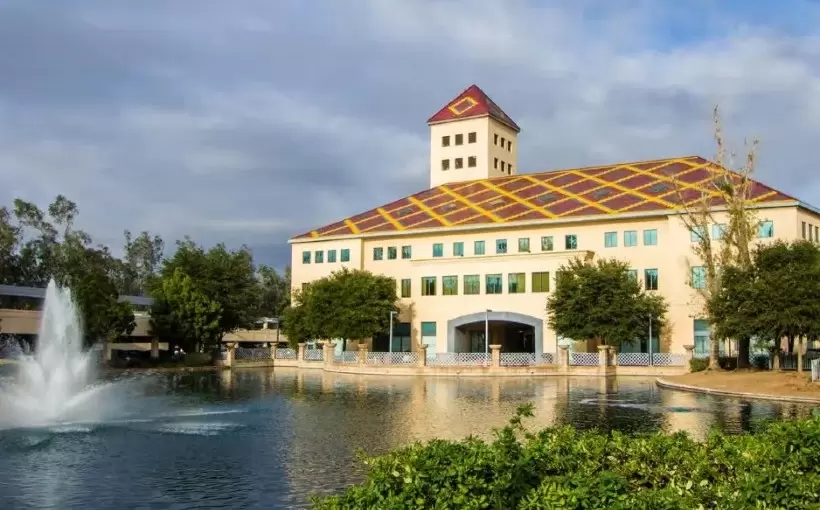 CA Tower Office Plaza Temecula Lee & Associates