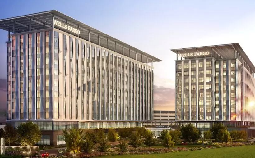 Irving's Wells Fargo building tops out, will be ready S'25