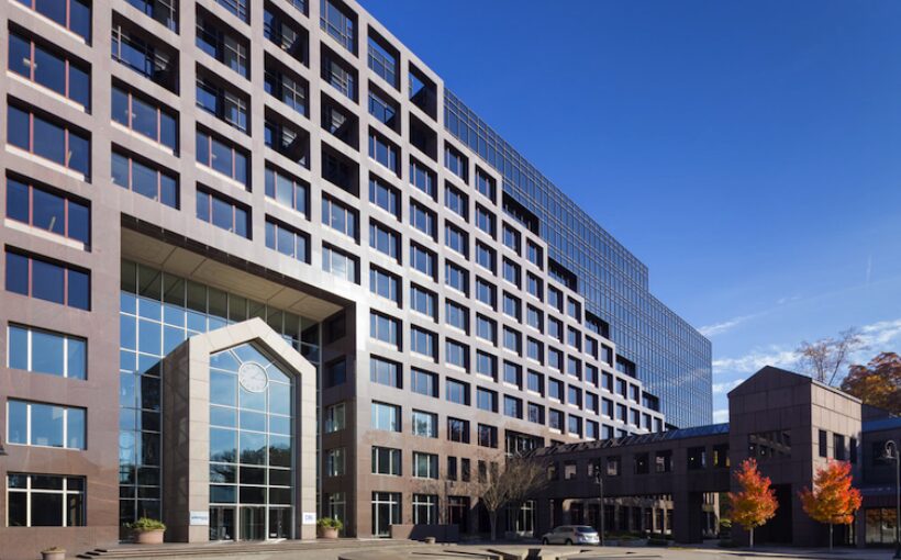 Distressed Wildwood Center obtains $65M refi