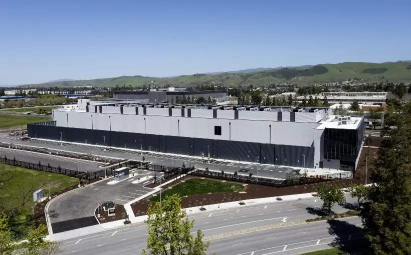 CA Equinix SV12x data center San Jose
