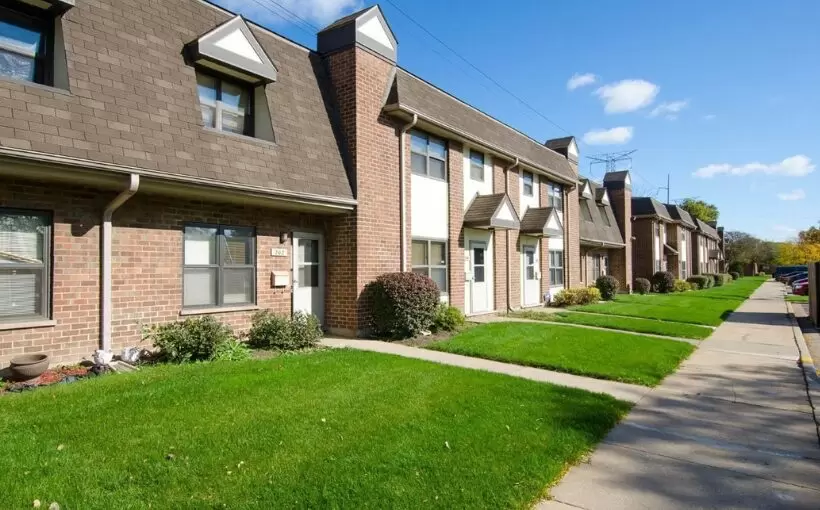 Habitat_Chicago_Riverside Village