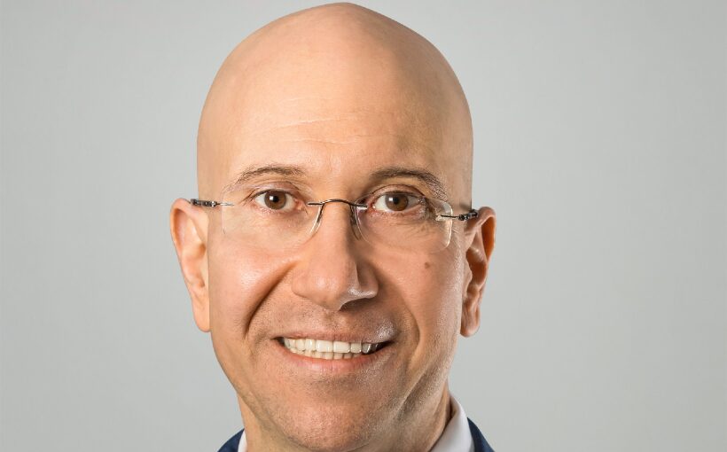 Shimon Shkury Headshot