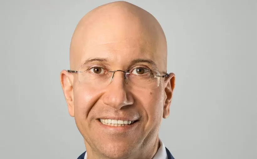 Shimon Shkury Headshot