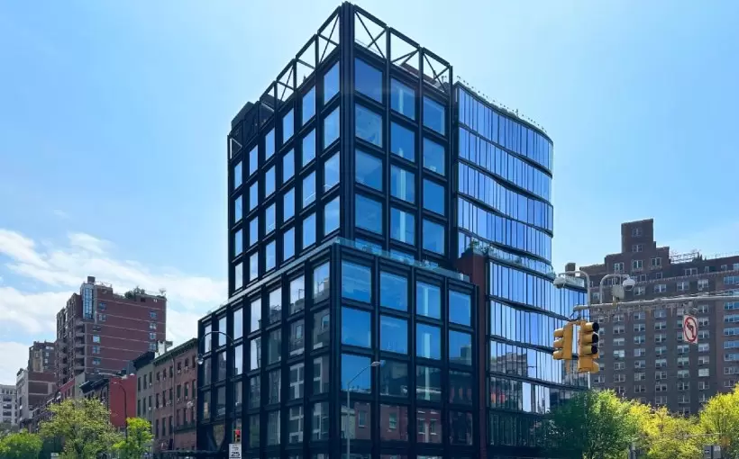 76_8th_corner