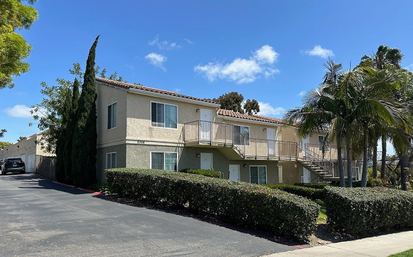 CA Hillsborough Apartments 2326 Greenbriar Drive Oceanside