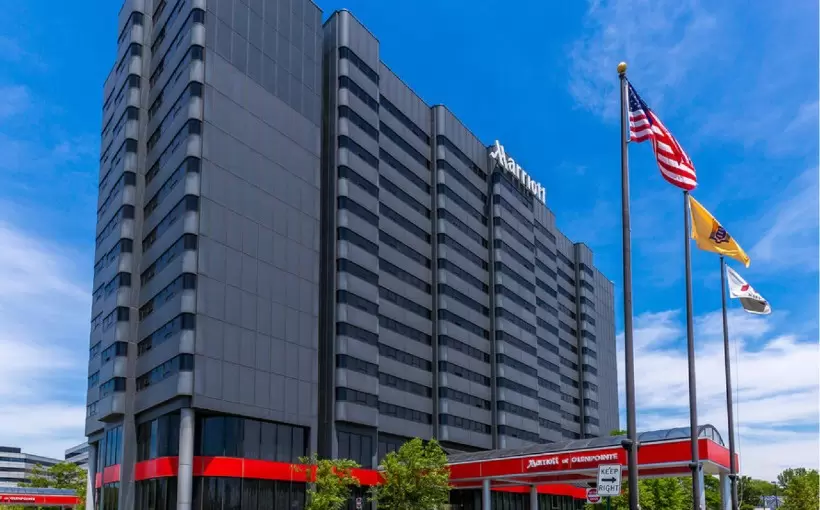 glenpointe-marriott-exterior (1)
