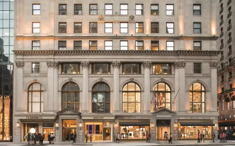 711-Fifth-Ave-New-York-NY-Retail-Front-1-Large (1)