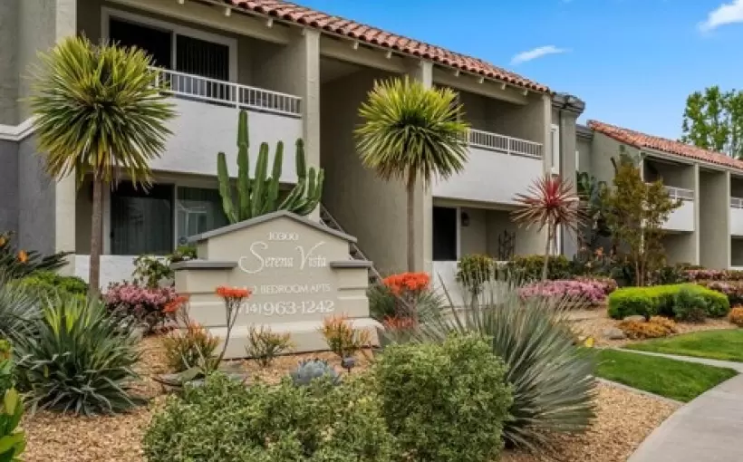 CA Serena Vista Apartments Fountain Valley