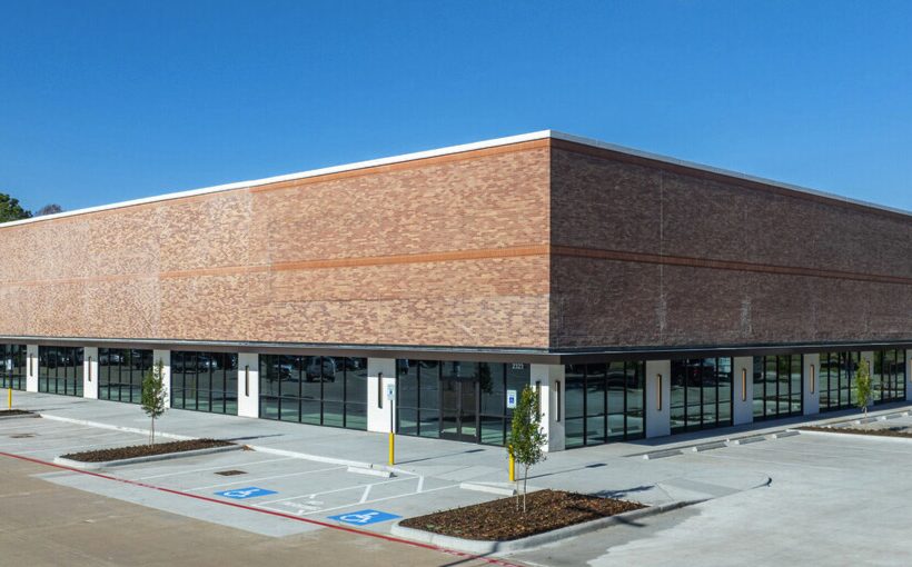 Elite Pickleball moves into old Houston Randall's building