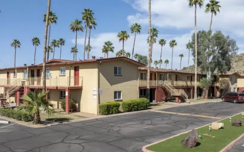 Tower arranges refi for Phoenix apartments