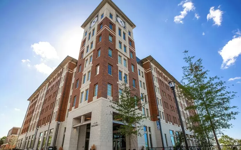 Landmark to build USC student housing