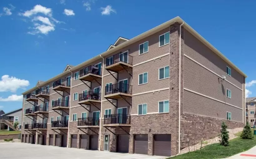 Walnut Lake Apts