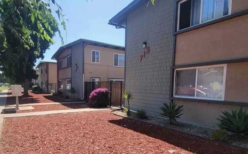 CA 701-717 North F Street Lompoc